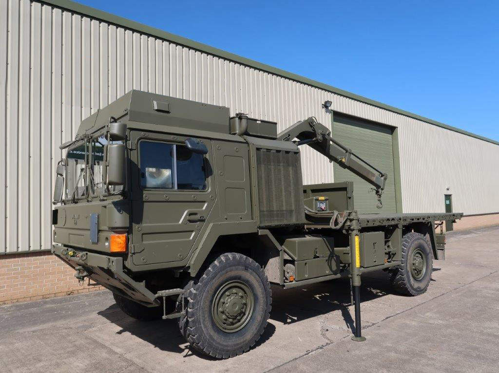 Ex Army MAN HX60 18.330 4x4 Crane Truck