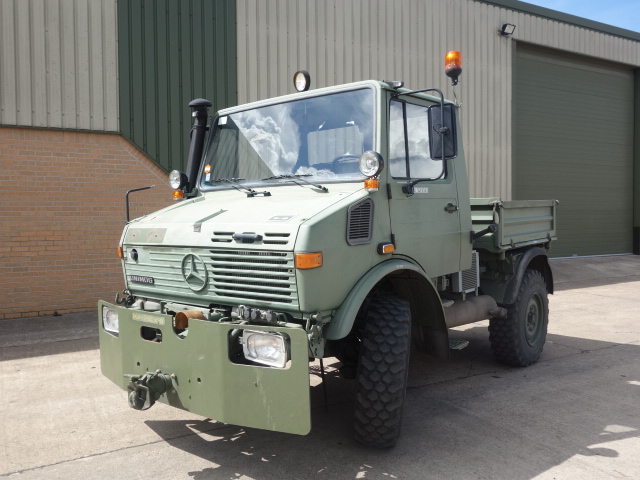 Mercedes Unimog 427/10 - Govsales of mod surplus ex army trucks, ex army land rovers and other military vehicles for sale