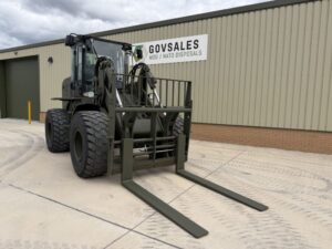 Caterpillar 928H / IT28 Rough Terrain Forklift
