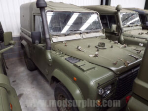 Land Rover Defender 90 Wolf RHD Hard Top (Remus) – 15280