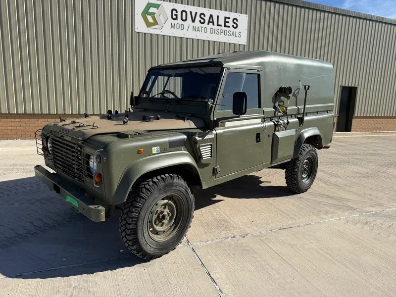Land Rover Defender 110 Wolf REMUS RHD Hard Top