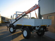 Mercedes Unimog U1300L crane truck