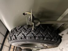 Land Rover Defender 90 Wolf RHD Hard Top (Remus)