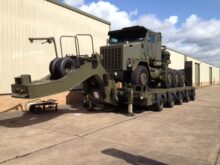 Oshkosh M1070 Tractor Units