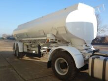 Mercedes Axor 8x6 tanker