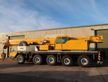 Liebherr LTM1120 crane