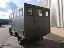 Land Rover Defender 130 Wolf Gun Bus (shoot vehicle)