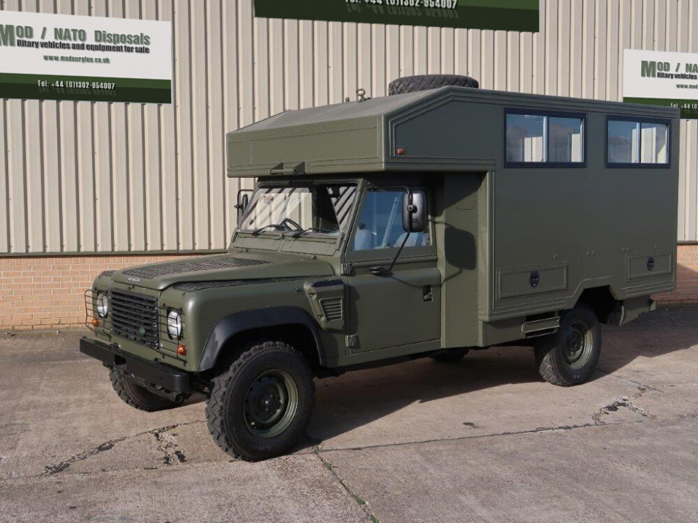Land Rover Defender 130 Wolf Gun Bus (shoot vehicle)