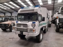 Pinzgauer 718 6x6 Ambulance