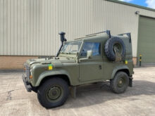 Land Rover Defender 90 RHD Wolf Winterized Hard Top (Remus)