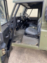 Land Rover Defender 90 RHD Wolf Winterized Hard Top (Remus)