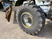 Champion 726A VHP 6x6 Grader
