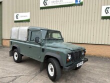 Land Rover Defender 110 pick up RHD puma