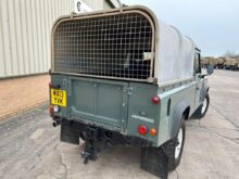Land Rover Defender 110 pick up RHD puma
