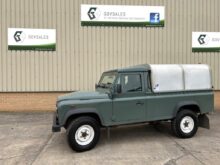 Land Rover Defender 110 pick up RHD puma