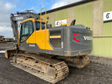 Volvo EC220 EL excavator