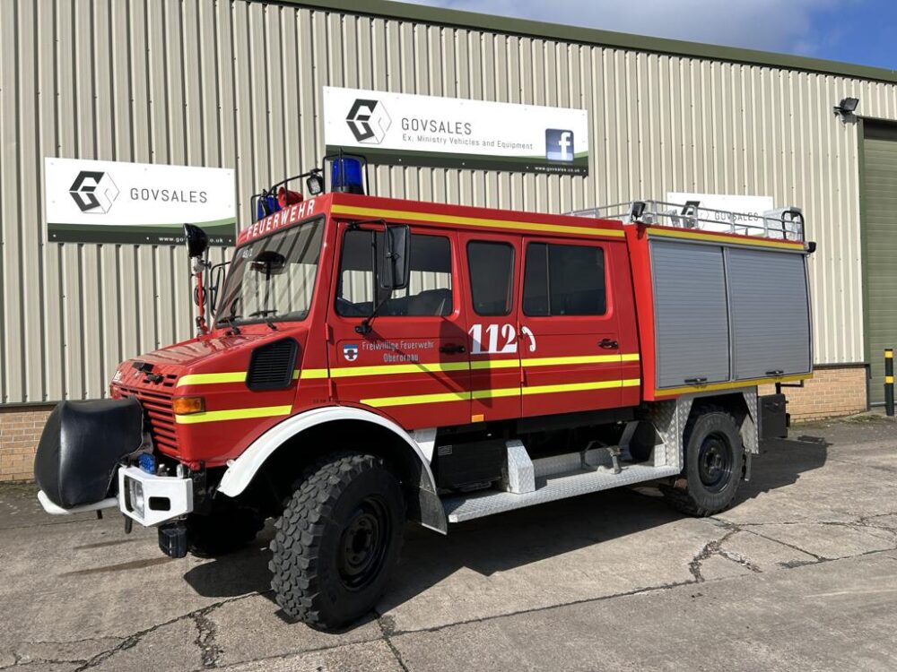 Mercedes Unimog U1300L Crew Cab 4x4 Fire Engine