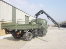 Mercedes 1017 4x4 Cargo Truck With Crane
