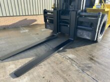 Hyster H16.00 XM -12 16 Ton Forklift