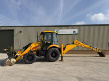 JCB 3CX Pro Backhoe Loader - Latest-Stock)