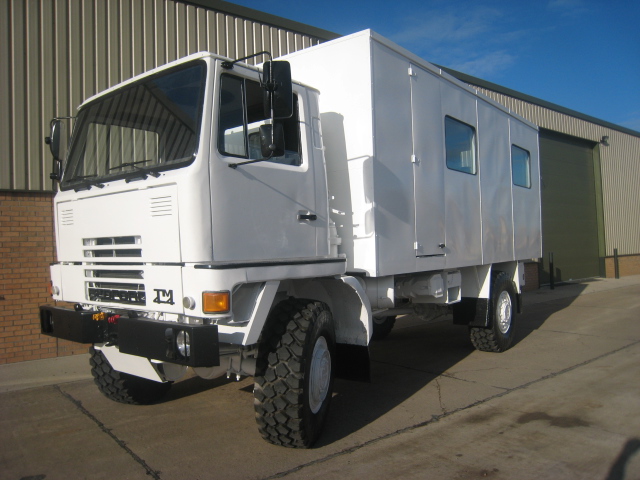 Bedford TM 4×4 box truck personnel carrier – 32780