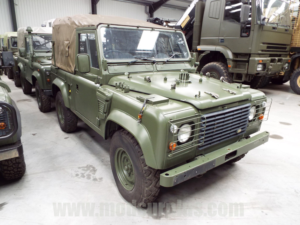 Land Rover Defender 90 Wolf RHD Air Portable Soft Top (Remus) – 15281