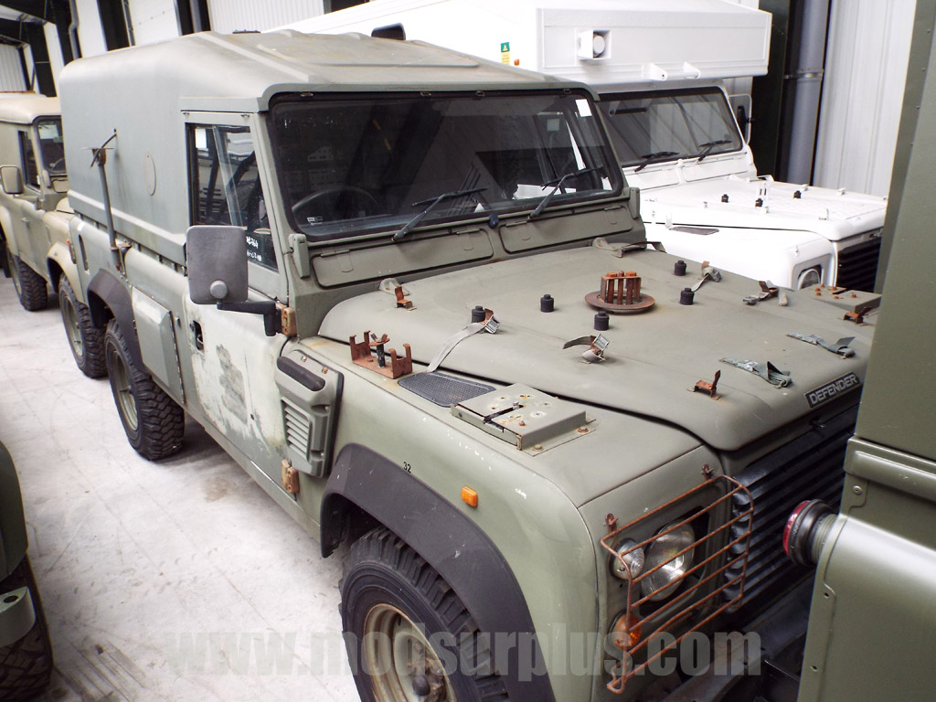 Land Rover Defender 110 Wolf  RHD Hard Top (Remus) – 14933