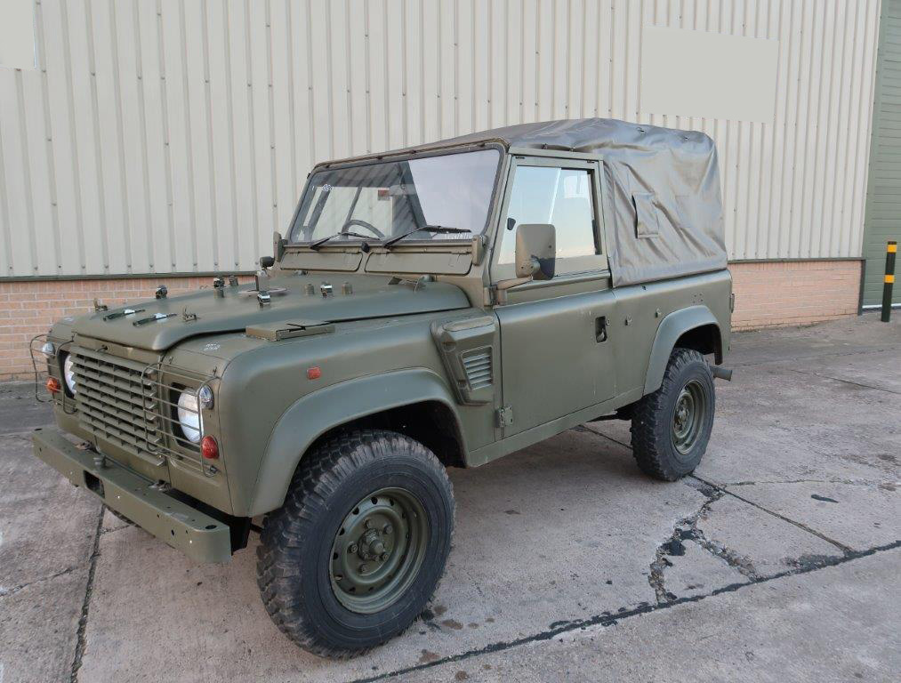 Land Rover Defender 90 RHD Wolf Soft Top (Remus) – 50241