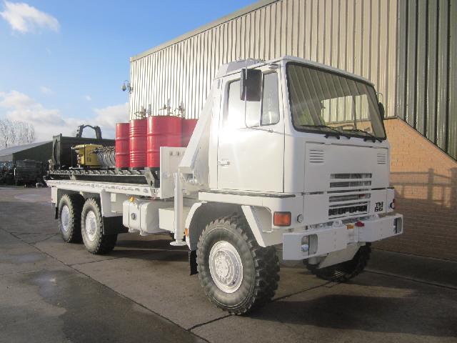 Bedford TM 6×6 service truck with de mountable body – 33035