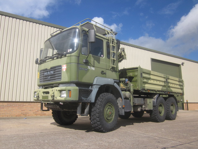 Man 27.310 6×6 cargo with crane – 40044