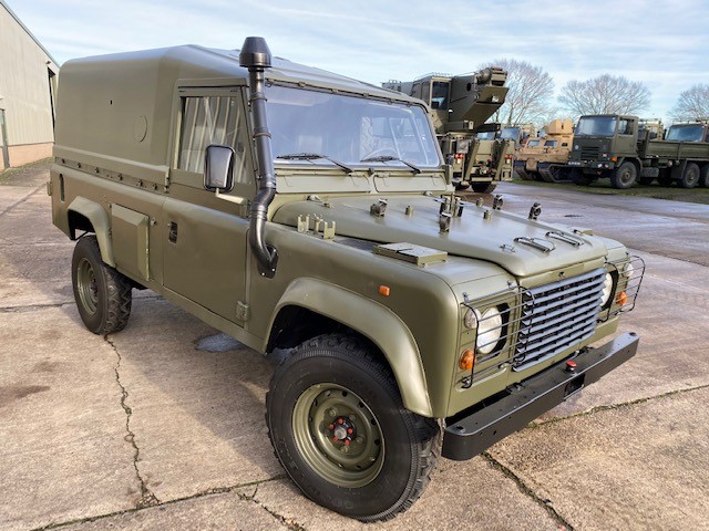 Land Rover Defender 110 Wolf  LHD Hard Top (Remus) – 50386