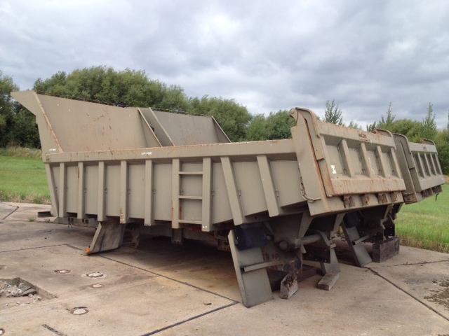 Roelof Heavy Duty Steel Rock Bodies with Edbro Tipping gear – Excellent condition – 40085