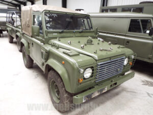 Land Rover Defender 90 Wolf RHD Air Portable Soft Top (Remus)