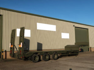 Broshuis E2130 Tri Axle Step Frame Low Loader Trailer