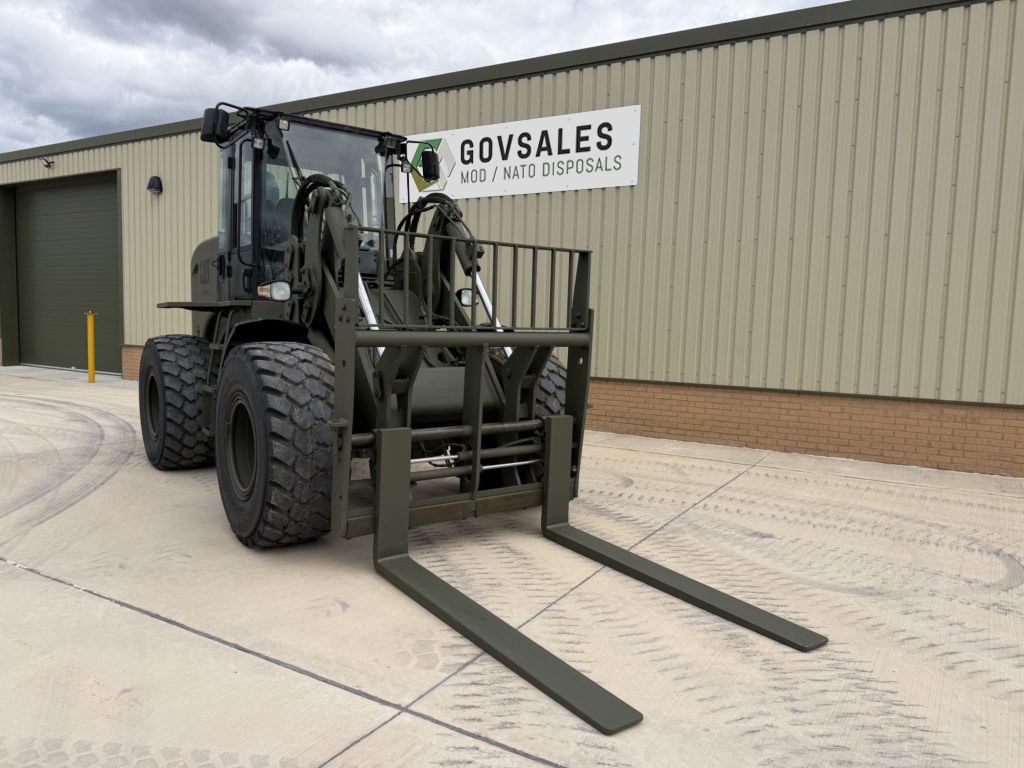 Caterpillar 928H / IT28 Rough Terrain Forklift