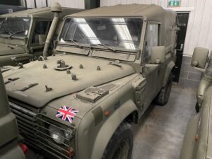 Land Rover Defender 90 Wolf LHD Hard Top (Remus)
