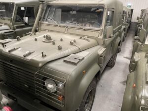 Land Rover Defender 90 Wolf LHD Hard Top (Remus)